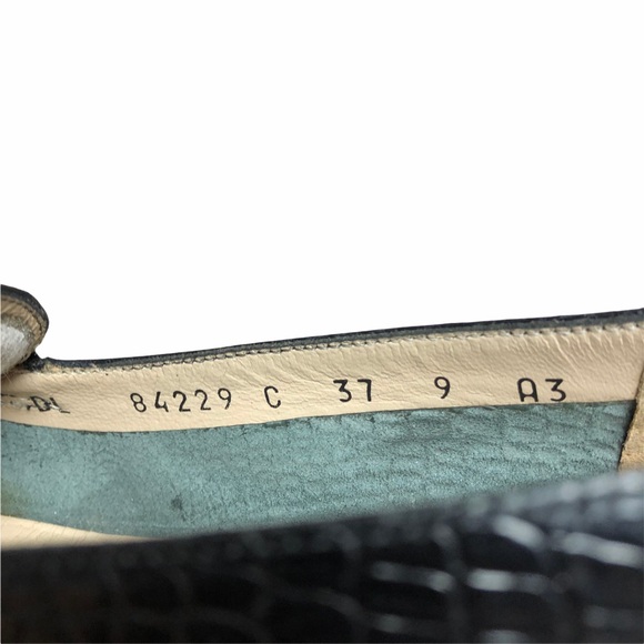 Ferragamo Black Croc Leather Buckle Loafers Shoes - Picture 5 of 6